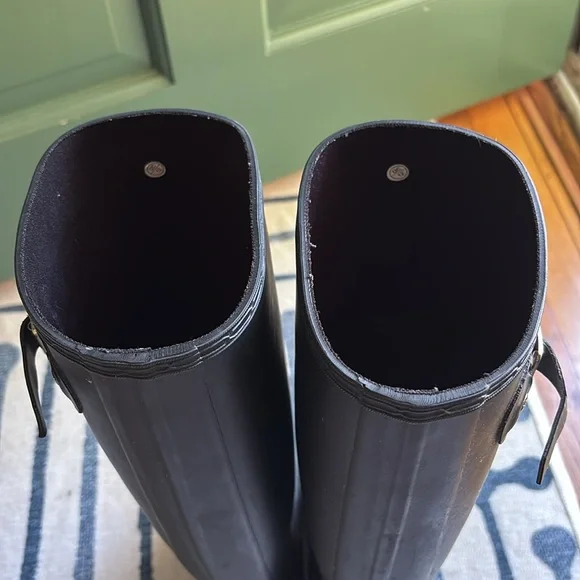 Hunter Knee High Rain boots - Picture 9 of 9